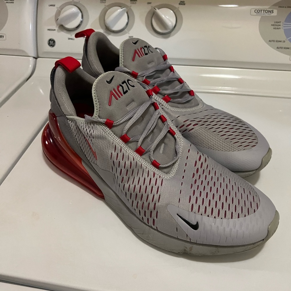 Size 13 Nike 270 good condition
